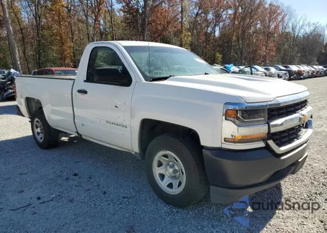 2018 Chevrolet Silverado C1500 z USA, uszkodzony, nr VIN 1GCNCNEHXJZ372046